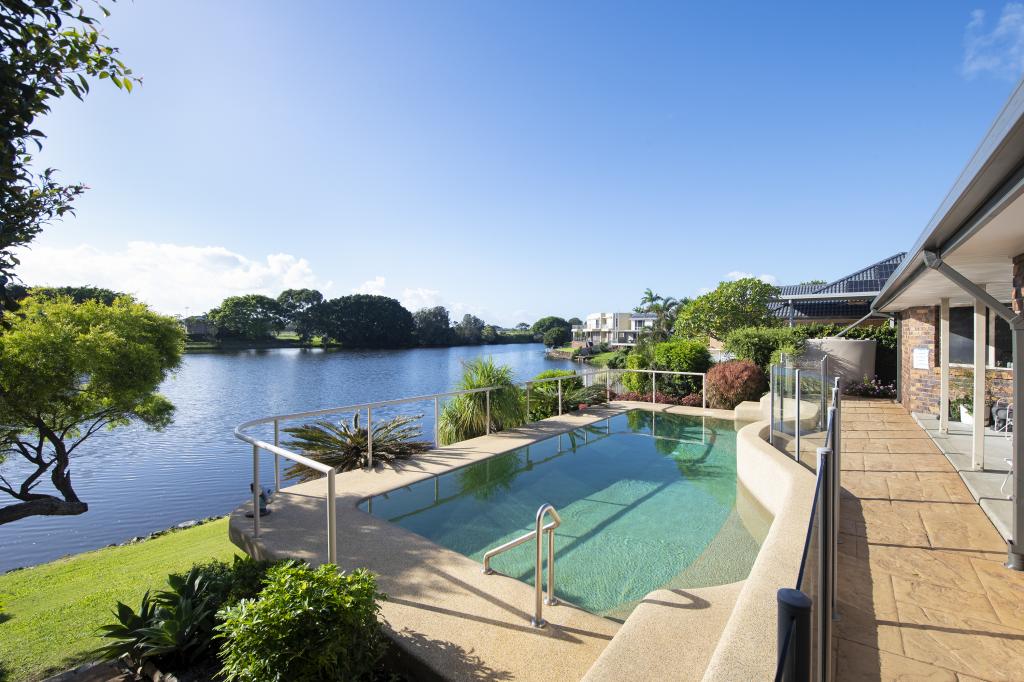 7 Hudson Ct, Benowa, QLD 4217