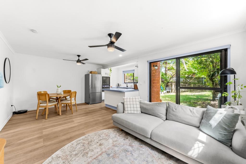 1/4 Amie Ct, Springwood, QLD 4127