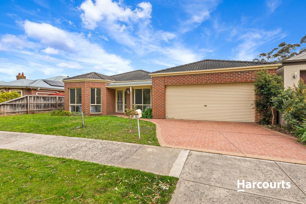 38 Stockmans Cct, Pakenham, VIC 3810