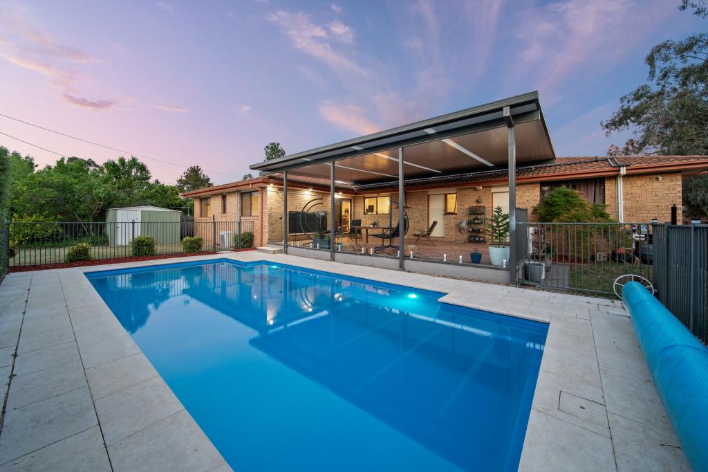 6 Prisk Pl, Bonython, ACT 2905