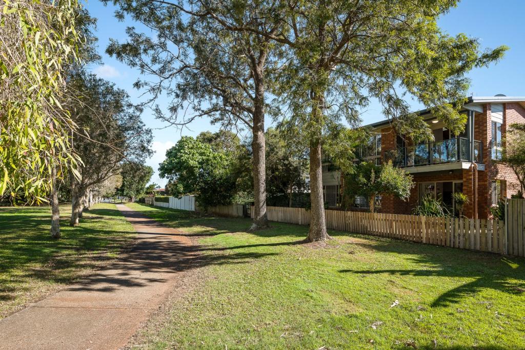 13 Montgomery Cres, Golden Beach, QLD 4551