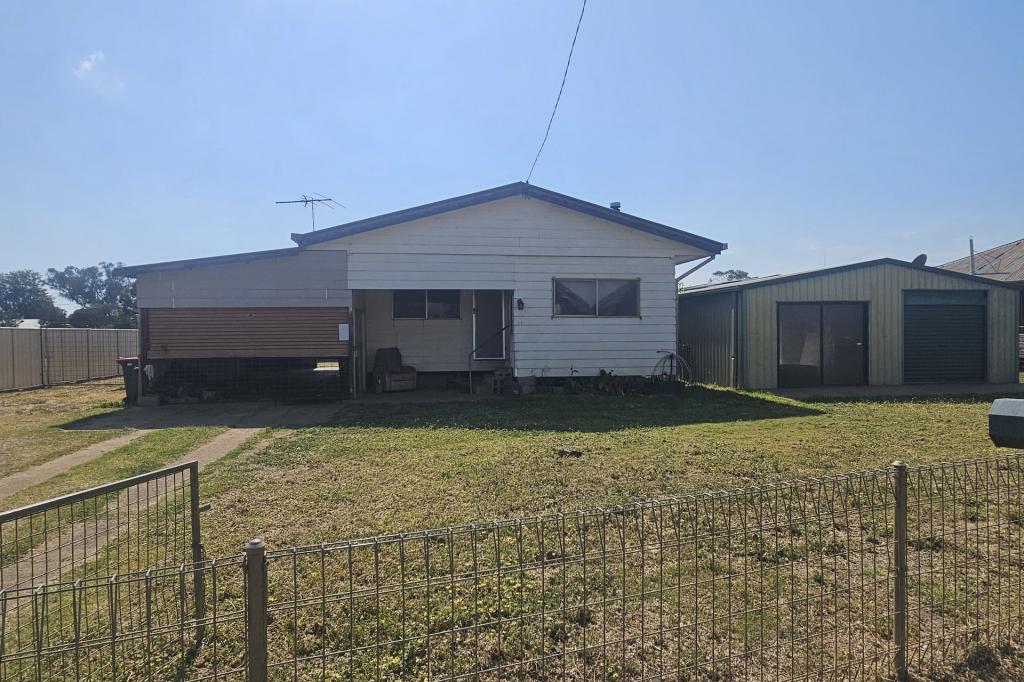 61 Grey St, St George, QLD 4487
