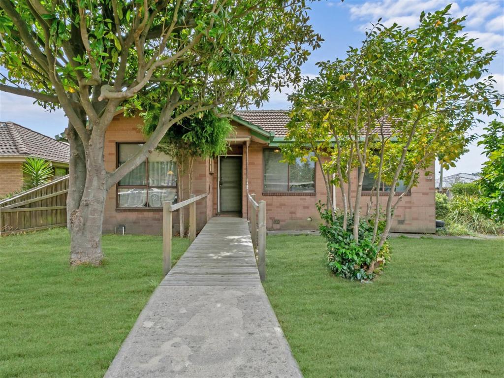 Contact agent for address, MOE, VIC 3825