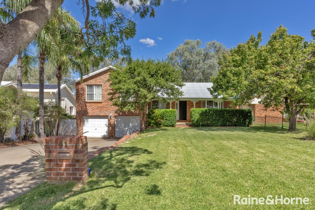 41 Banjos Cct, Hillvue, NSW 2340