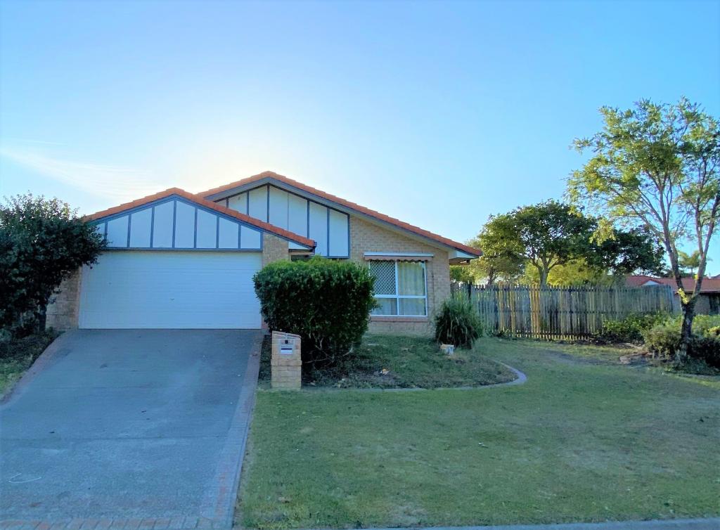 1 Holland Cres, Wynnum West, QLD 4178