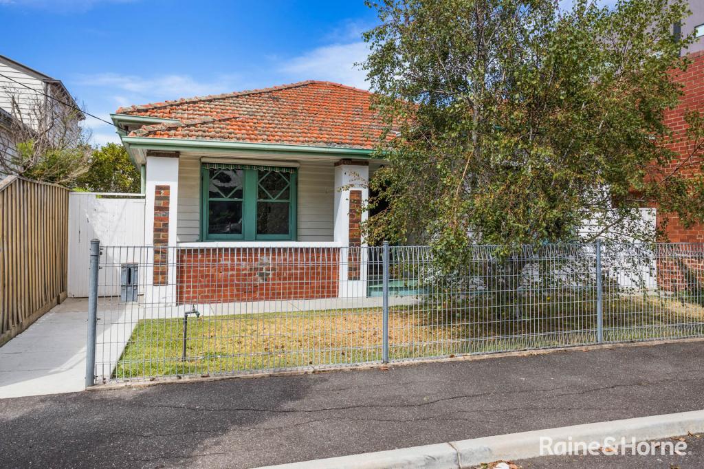 2 Brown St, Newport, VIC 3015