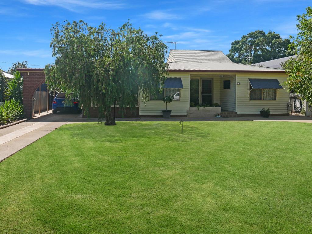 35 Maiden Avenue, Leeton, NSW 2705 House for sale OnTheHouse