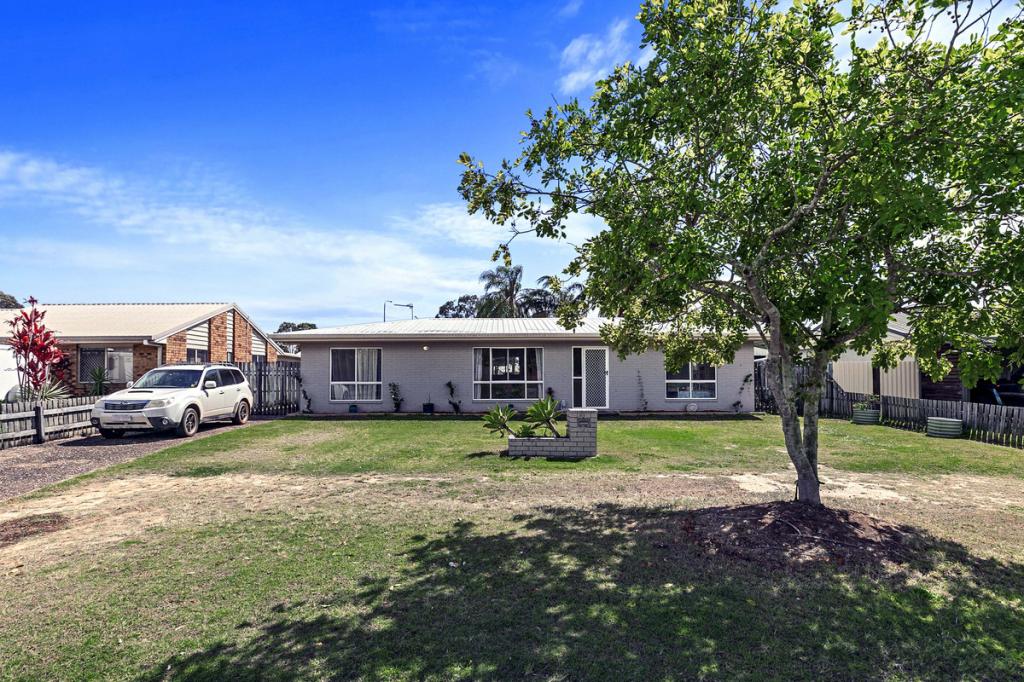 86 SNAPPER ST, KAWUNGAN, QLD 4655