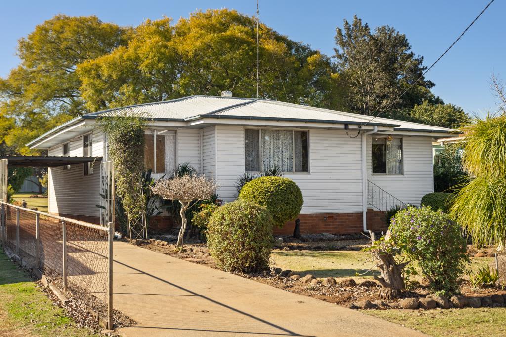 29 GLENVALE RD, NEWTOWN, QLD 4350