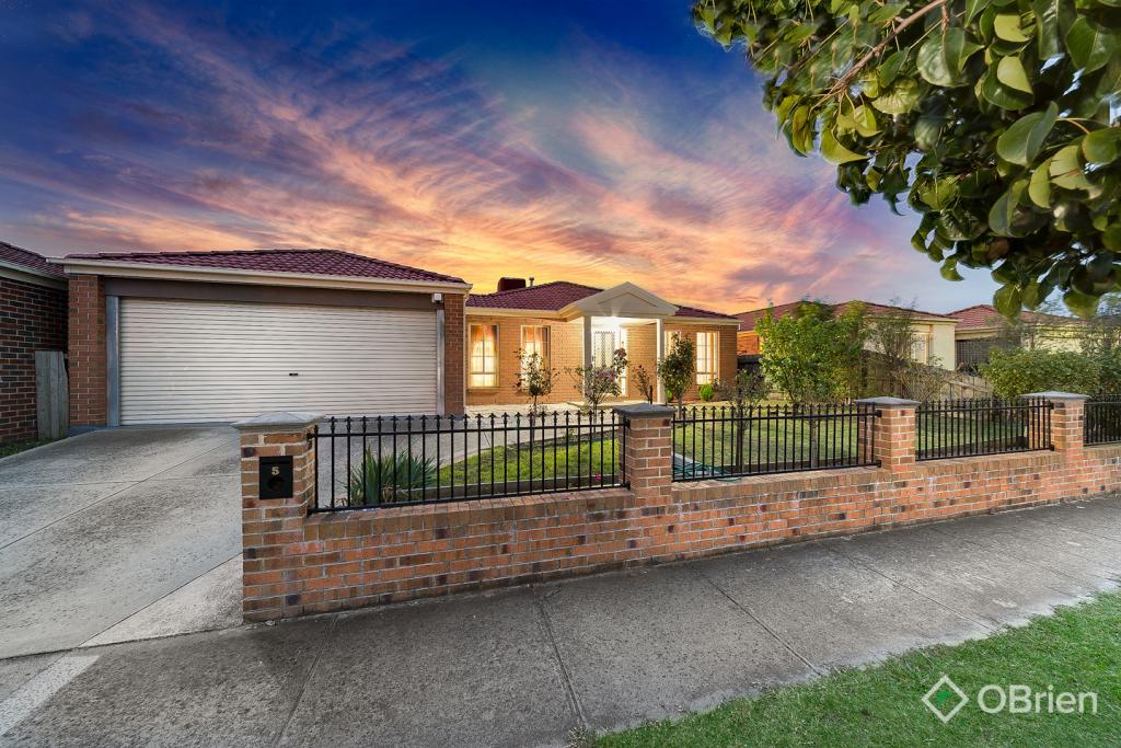 5 NARIEL PL, CRANBOURNE WEST, VIC 3977