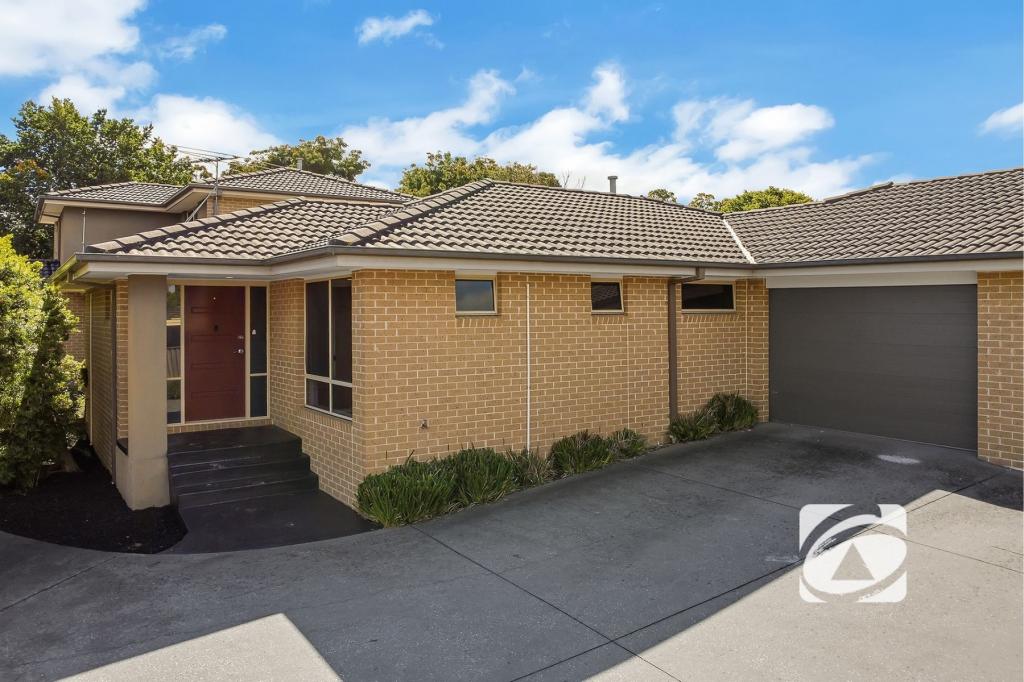 4/55-57 Strathavan Dr, Berwick, VIC 3806