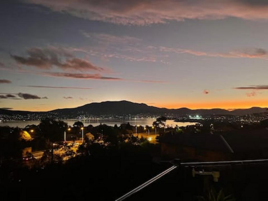 9 Tennent Ct, Howrah, TAS 7018
