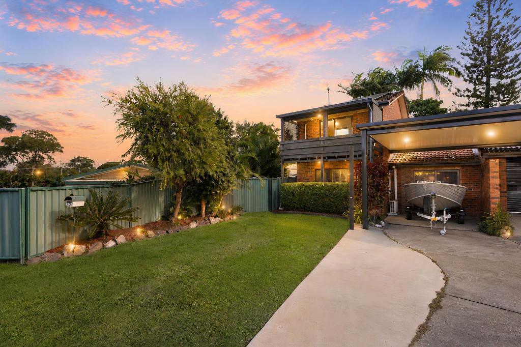 1/7 Vona Pl, Labrador, QLD 4215