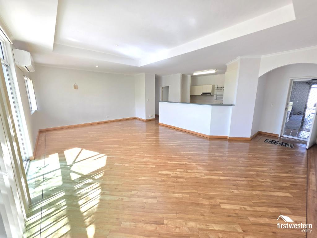 111/189 Lakeside Dr, Joondalup, WA 6027