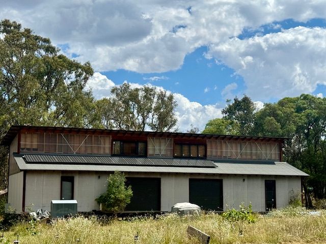 216 TAYLOR ST, ARMIDALE, NSW 2350