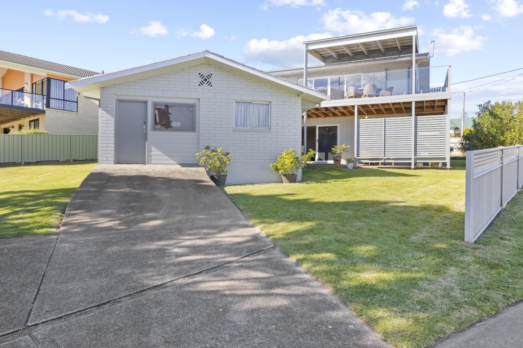 19 Young St, Bermagui, NSW 2546