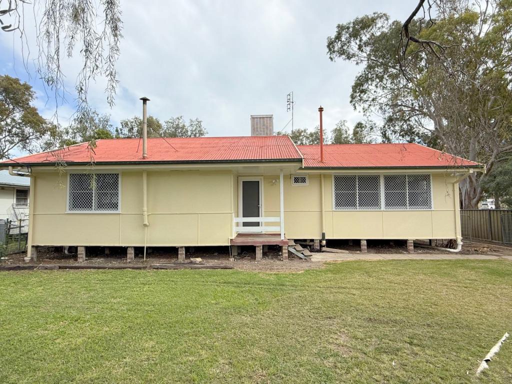 305 Auburn St, Moree, NSW 2400
