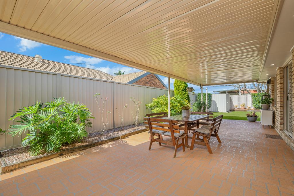 27 Regency Dr, Regents Park, QLD 4118
