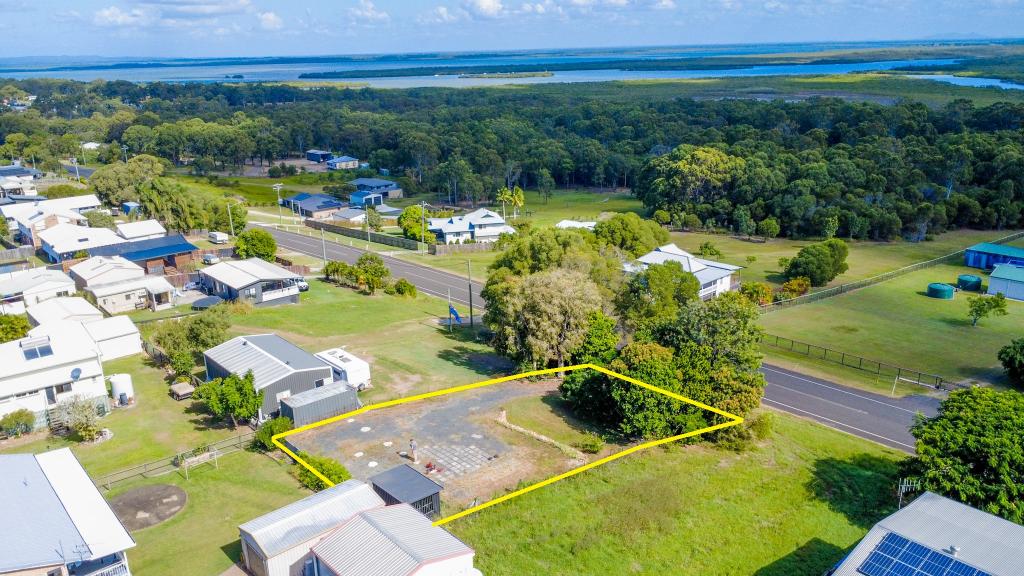 702 River Heads Rd, River Heads, QLD 4655