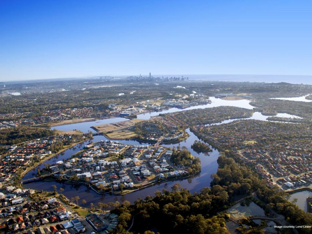 4/12 Azzurra Dr, Varsity Lakes, QLD 4227