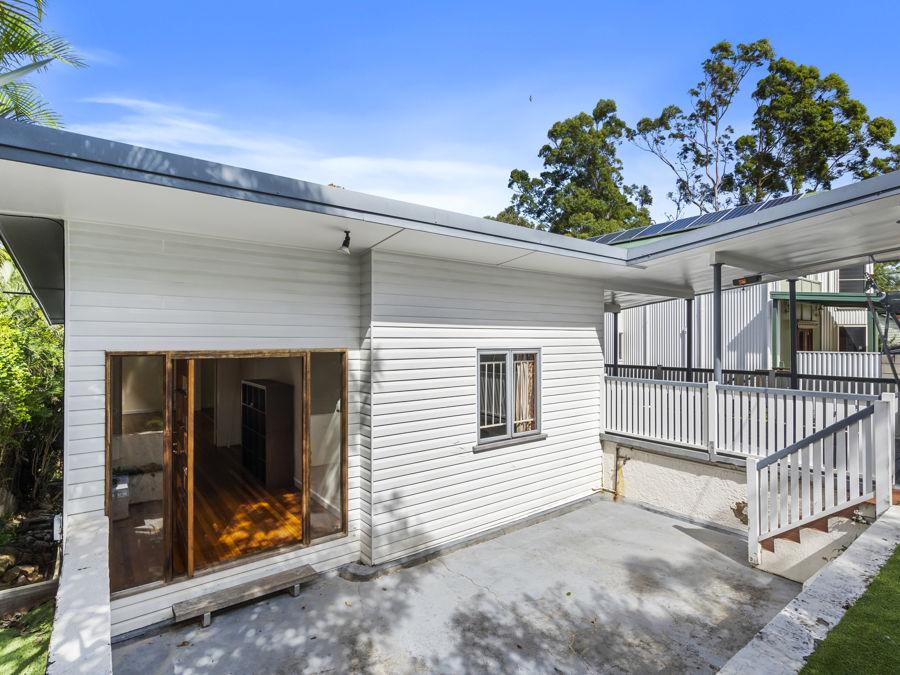 78 NICHOLSON ST, GREENSLOPES, QLD 4120