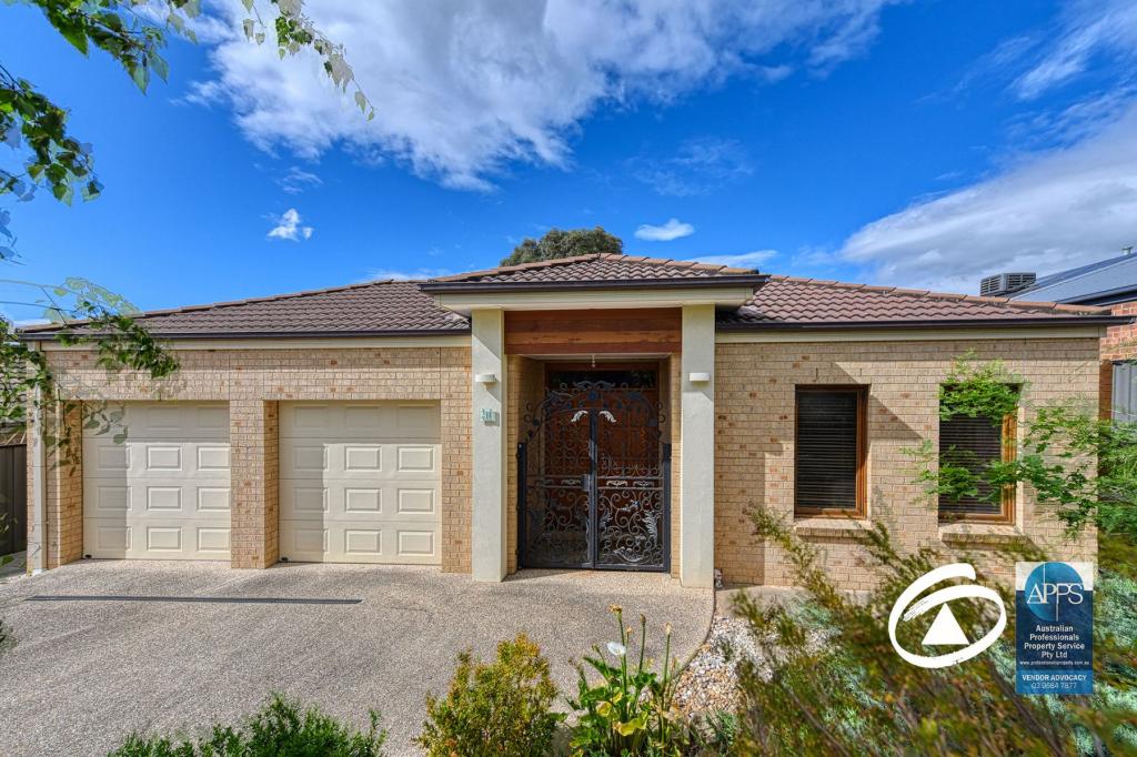 21 VICTORIA PL, PAKENHAM, VIC 3810