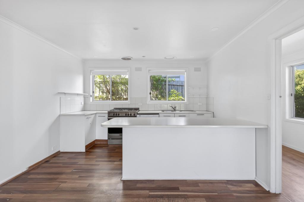 21 Craigie Rd, Newtown, VIC 3220