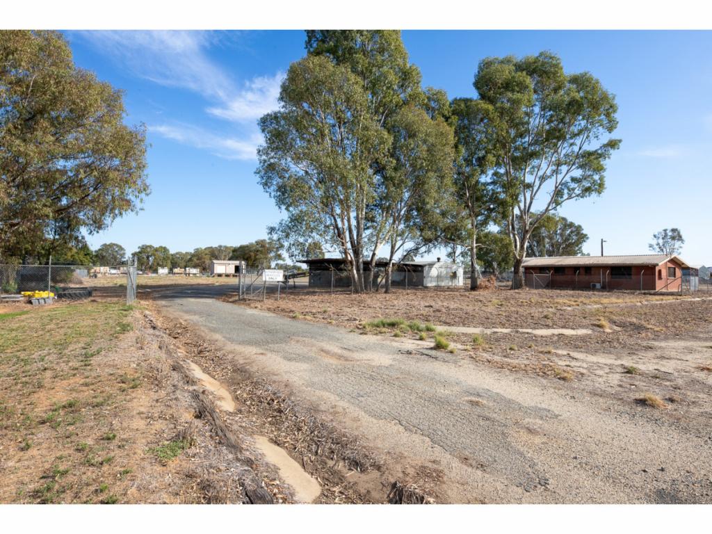 8-16 Gibson Pl, Howlong, NSW 2643