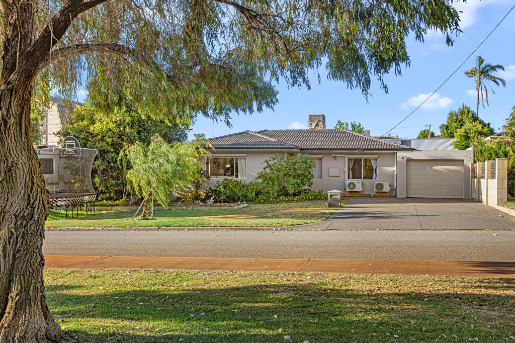 14 Pomfret Rd, Spearwood, WA 6163