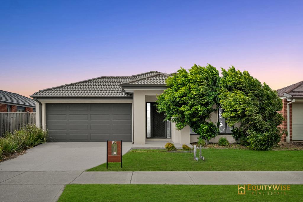 40 STONECROP WAY, WYNDHAM VALE, VIC 3024