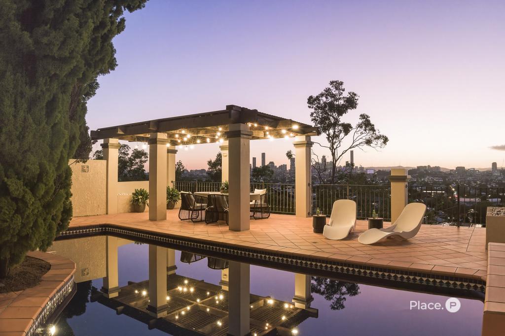 31 Dilkera St, Balmoral, QLD 4171