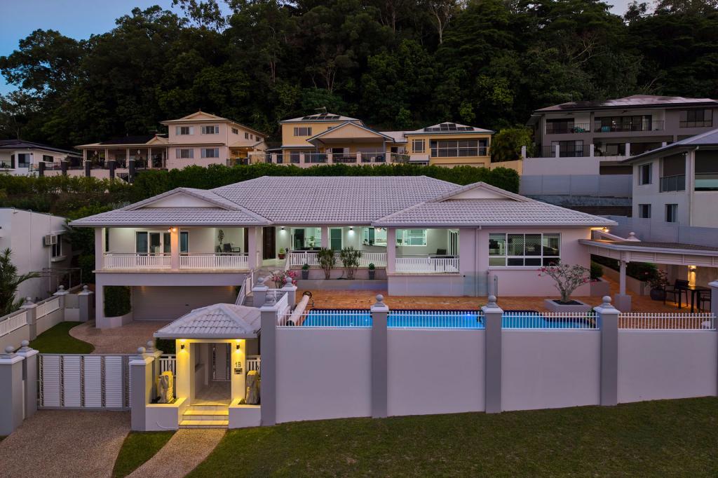 15 Rosemont Ct, Mooroobool, QLD 4870