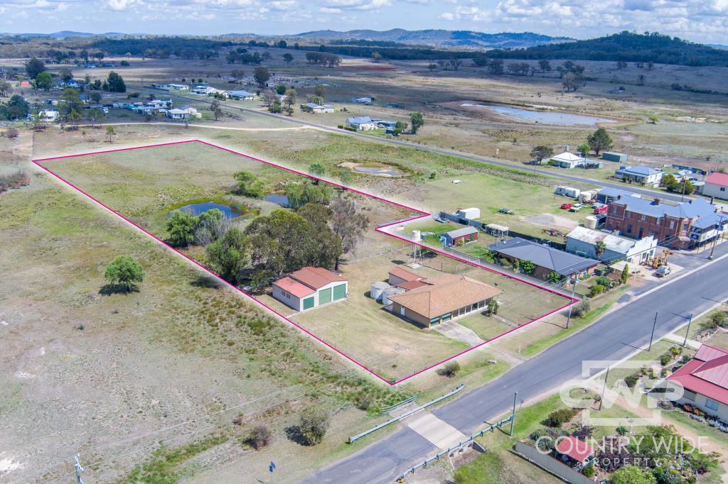 77 Moore St, Emmaville, NSW 2371