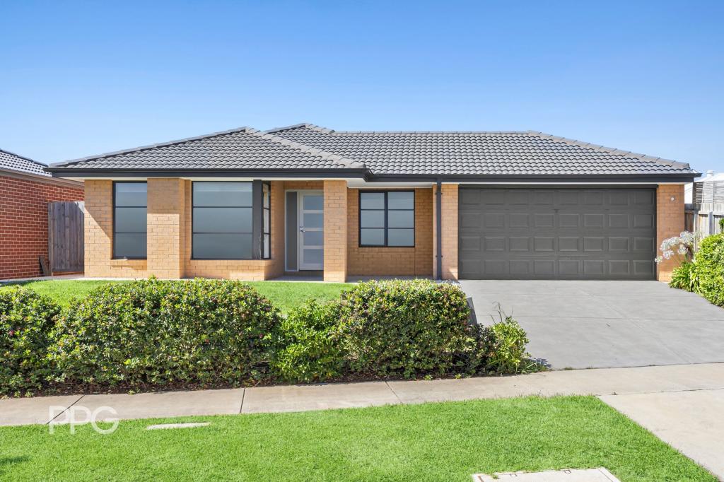 3 DUCHESS DR, ST LEONARDS, VIC 3223