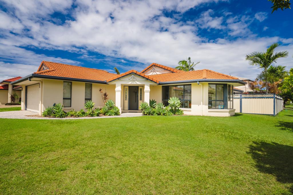 2 Easter St, Parrearra, QLD 4575