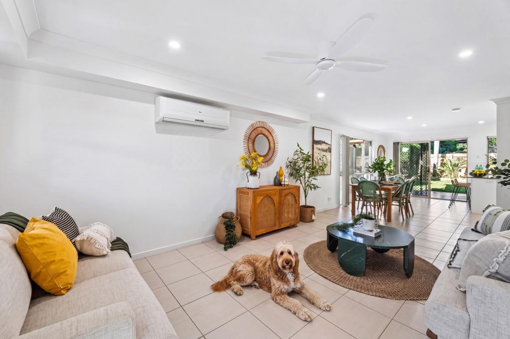 1/20 BARTON AVE, SOUTHPORT, QLD 4215