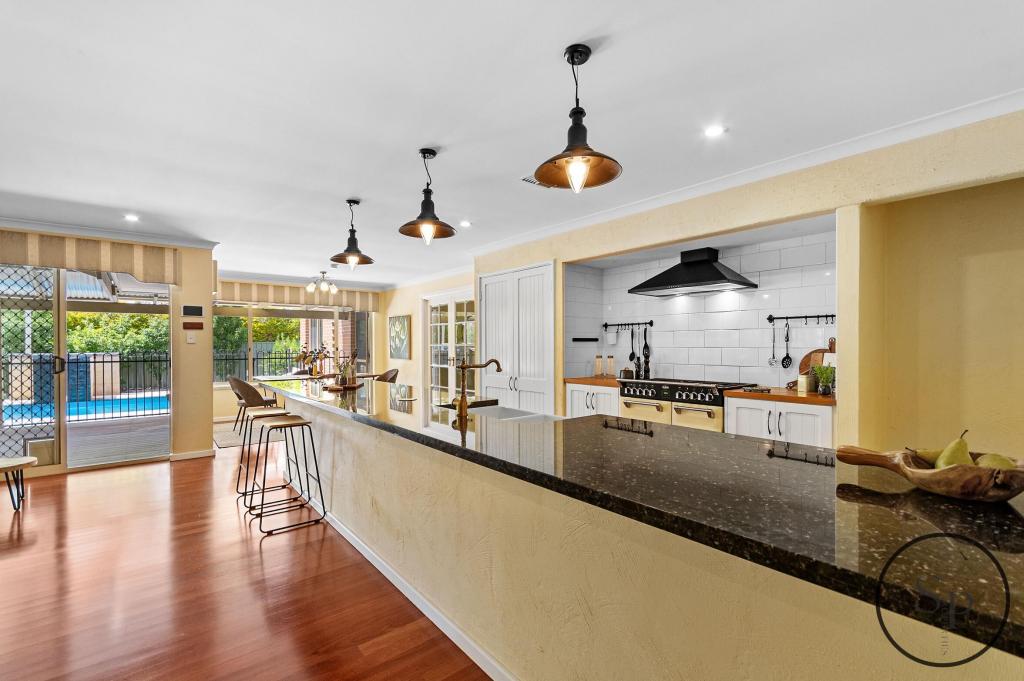 72 Victoria Cir, Greenfields, WA 6210