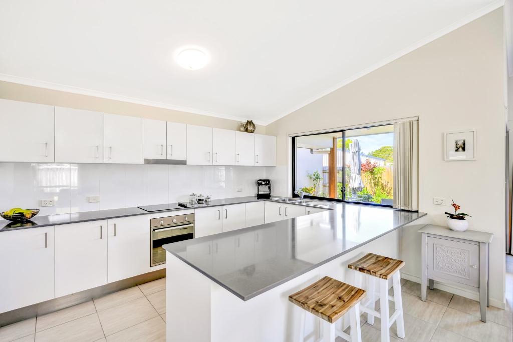 4 Baronet Ct, Golden Beach, QLD 4551