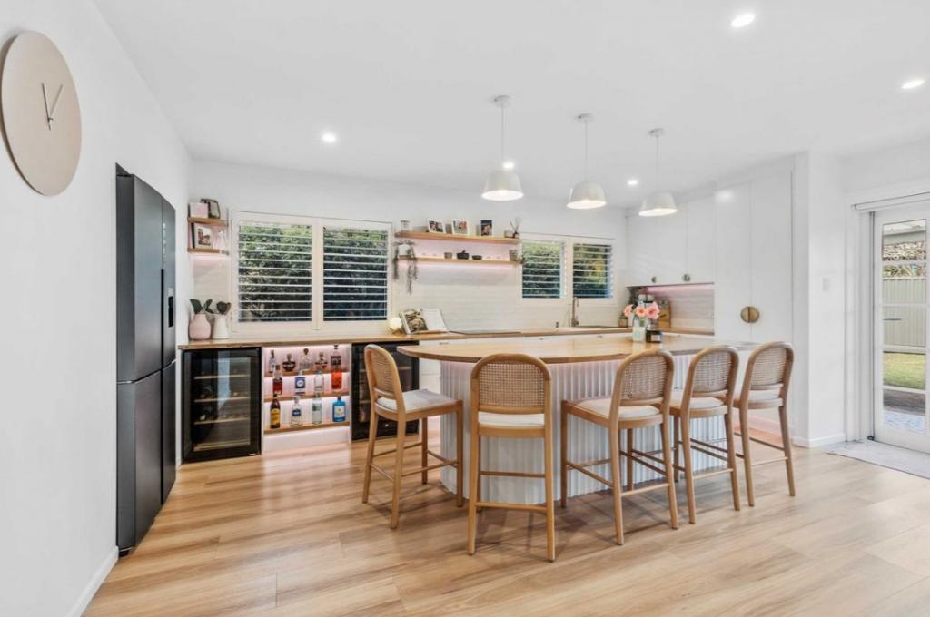 14 Aruma Ave, Burleigh Waters, QLD 4220