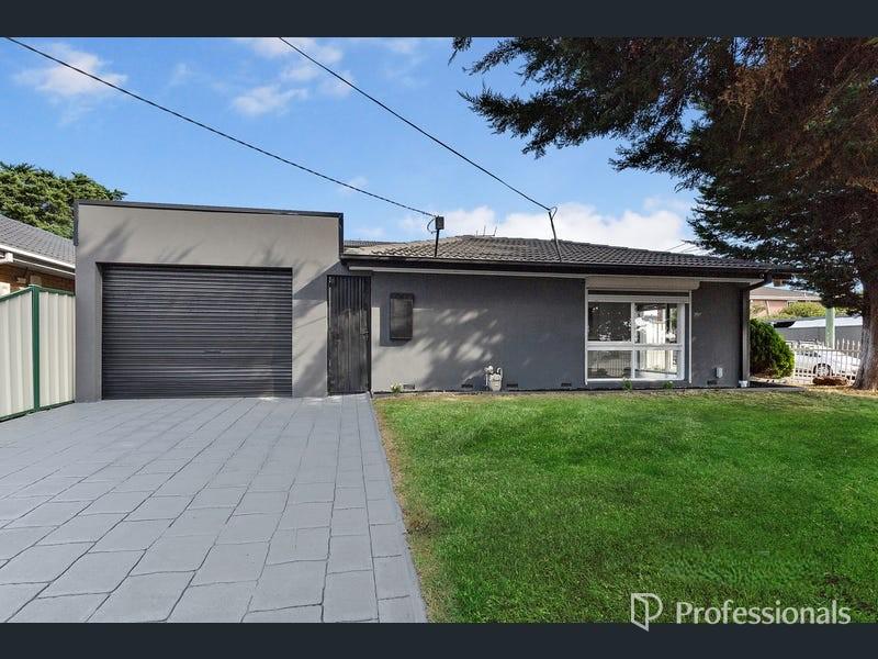 213 TAYLORS RD, ST ALBANS, VIC 3021