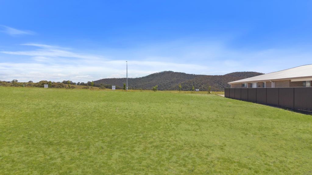 49 Hillcrest Ave, Lithgow, NSW 2790
