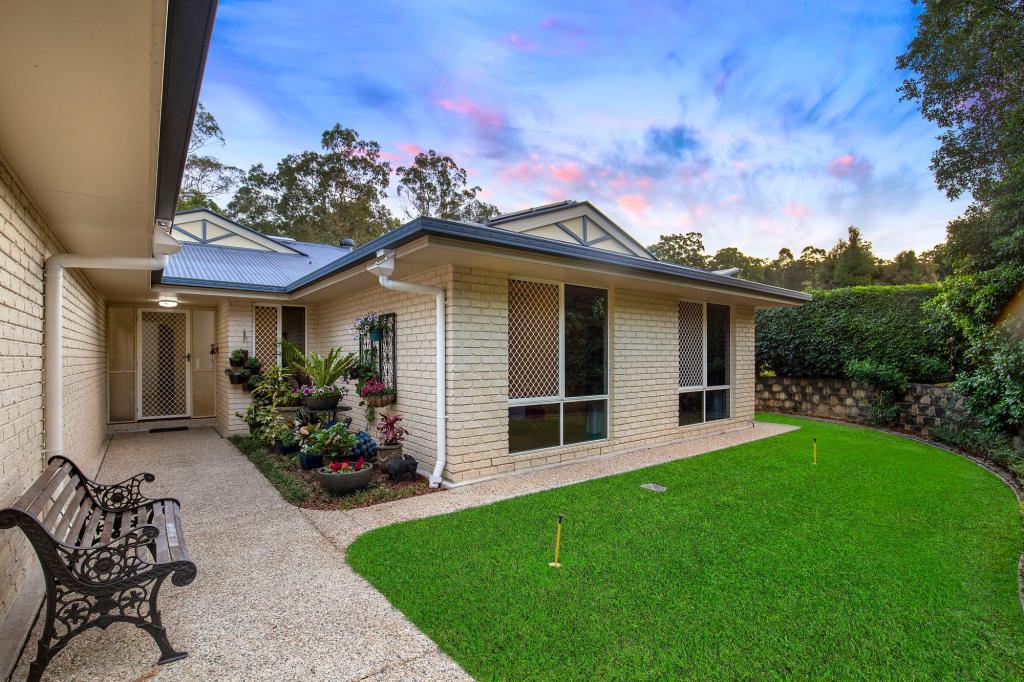 6 Corvus Dr, Cashmere, QLD 4500