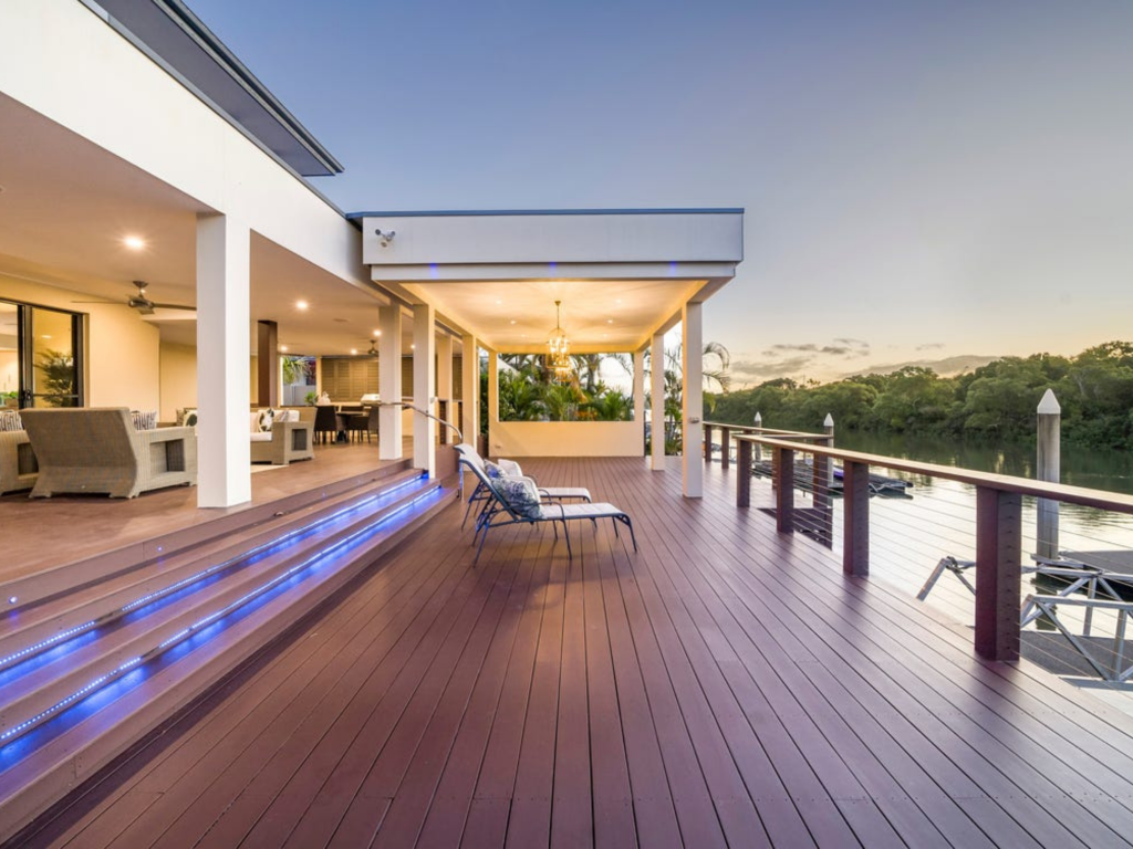 2505 Cressbrook Dr, Hope Island, QLD 4212