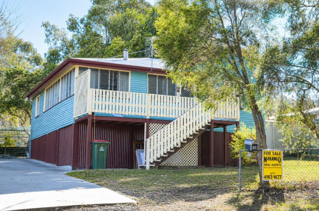 12 Drayton St, Nanango, QLD 4615