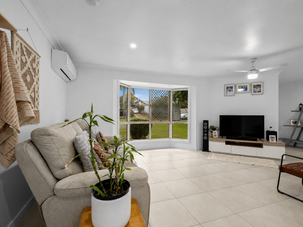 1 Whitlam Dr, Collingwood Park, QLD 4301