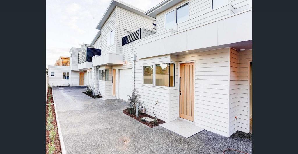 2/13 Hampton Pde, West Footscray, VIC 3012