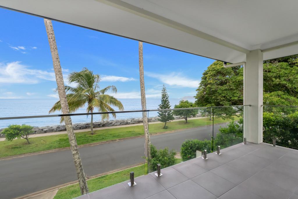 1/225 O'Shea Esp, Machans Beach, QLD 4878