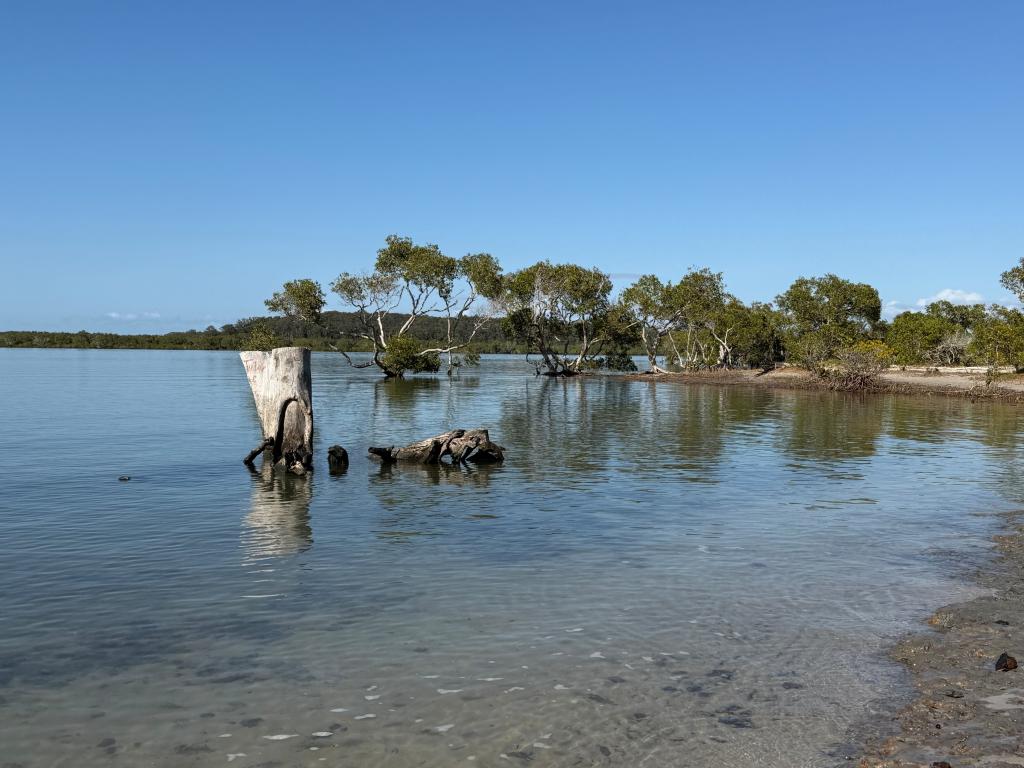5 CASTLE DR, RUSSELL ISLAND, QLD 4184