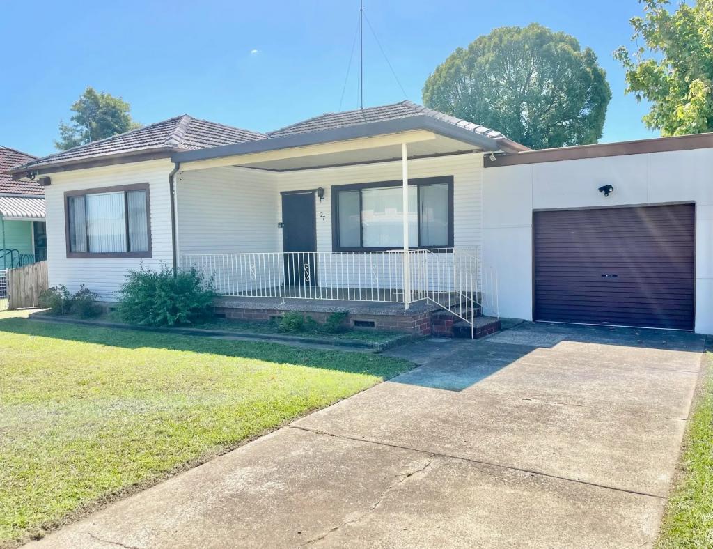 27 Gregory Ave, Oxley Park, NSW 2760