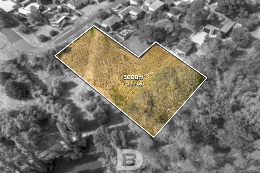 42-44 Pohlman St, Kyneton, VIC 3444